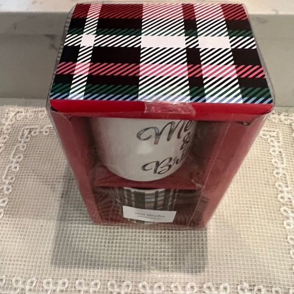 Vera Bradley Stacked Mug Set New in Box - Picture 3 of 13
